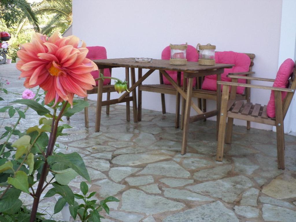 Morfi Apartman Kalligoni Szoba fotó